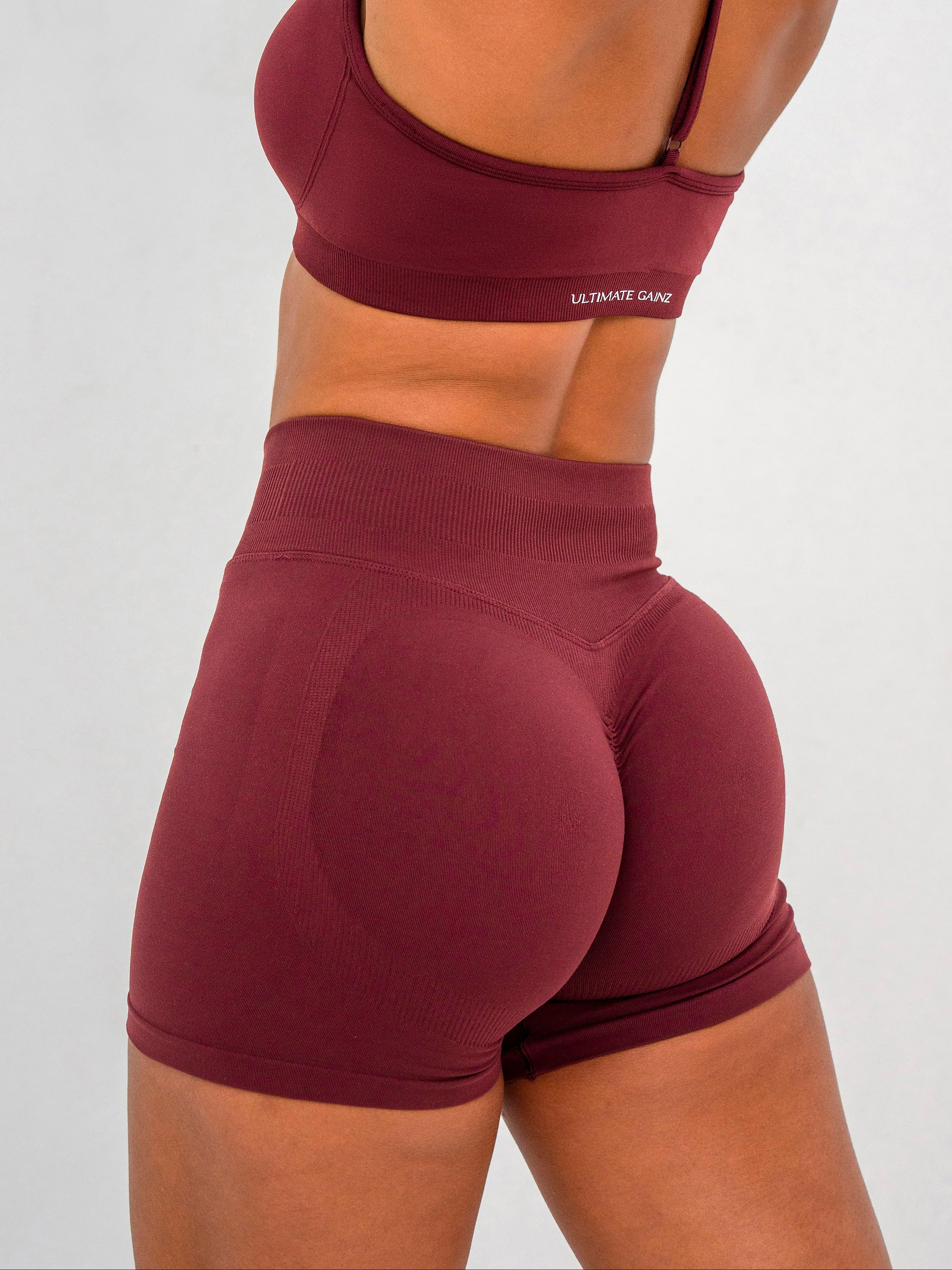 Luna | Premium Seamless Scrunch Short - Wijnrood