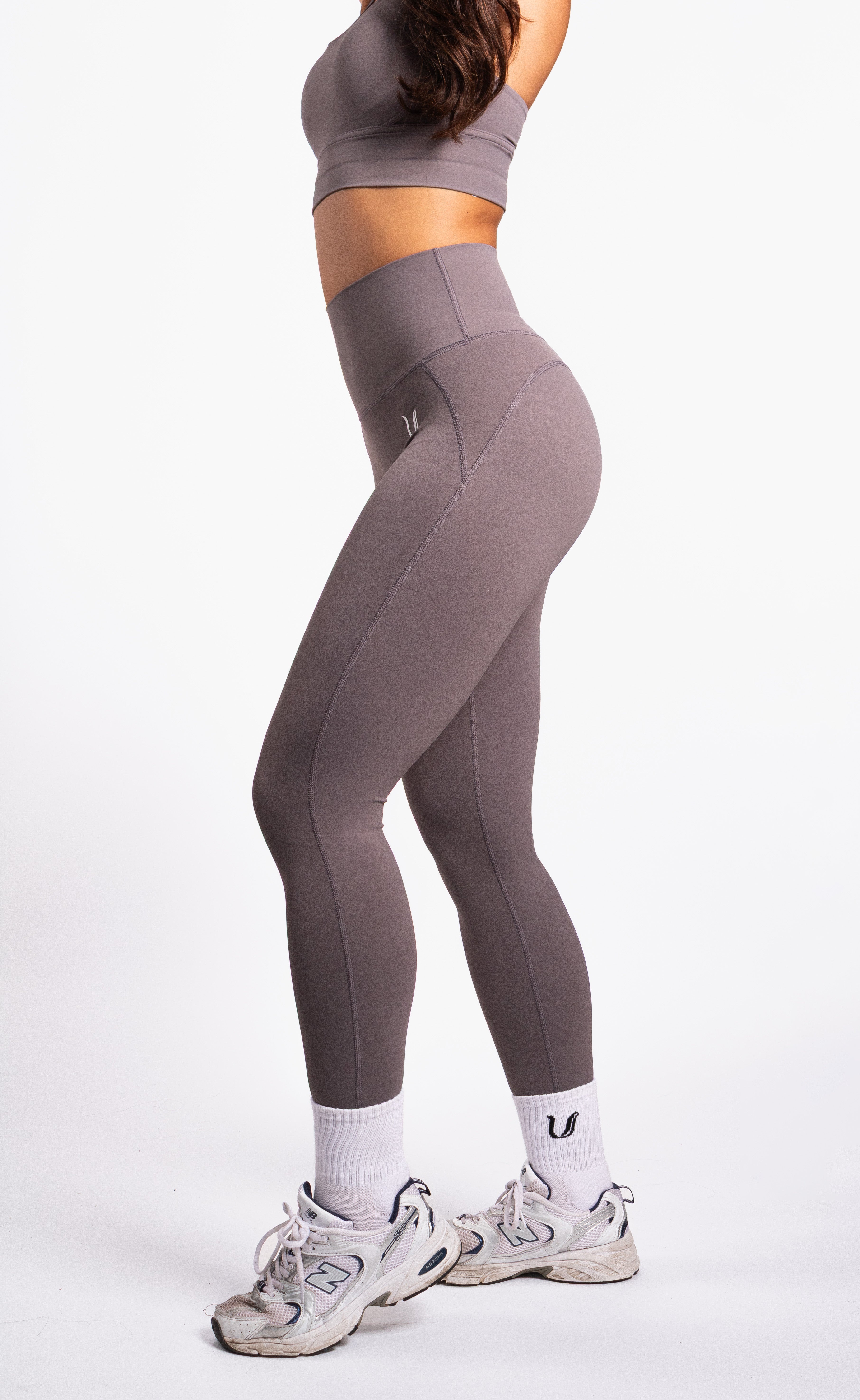 Kyra Performance Legging Grijs - Dames workout kleding achterkant