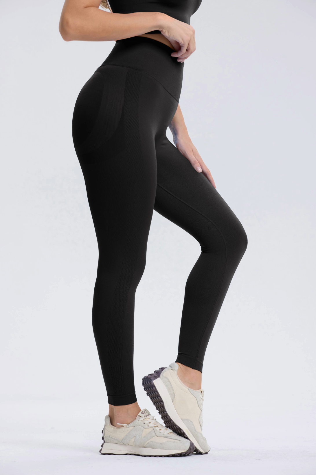 Leonie | Premium Scrunch Legging - Black